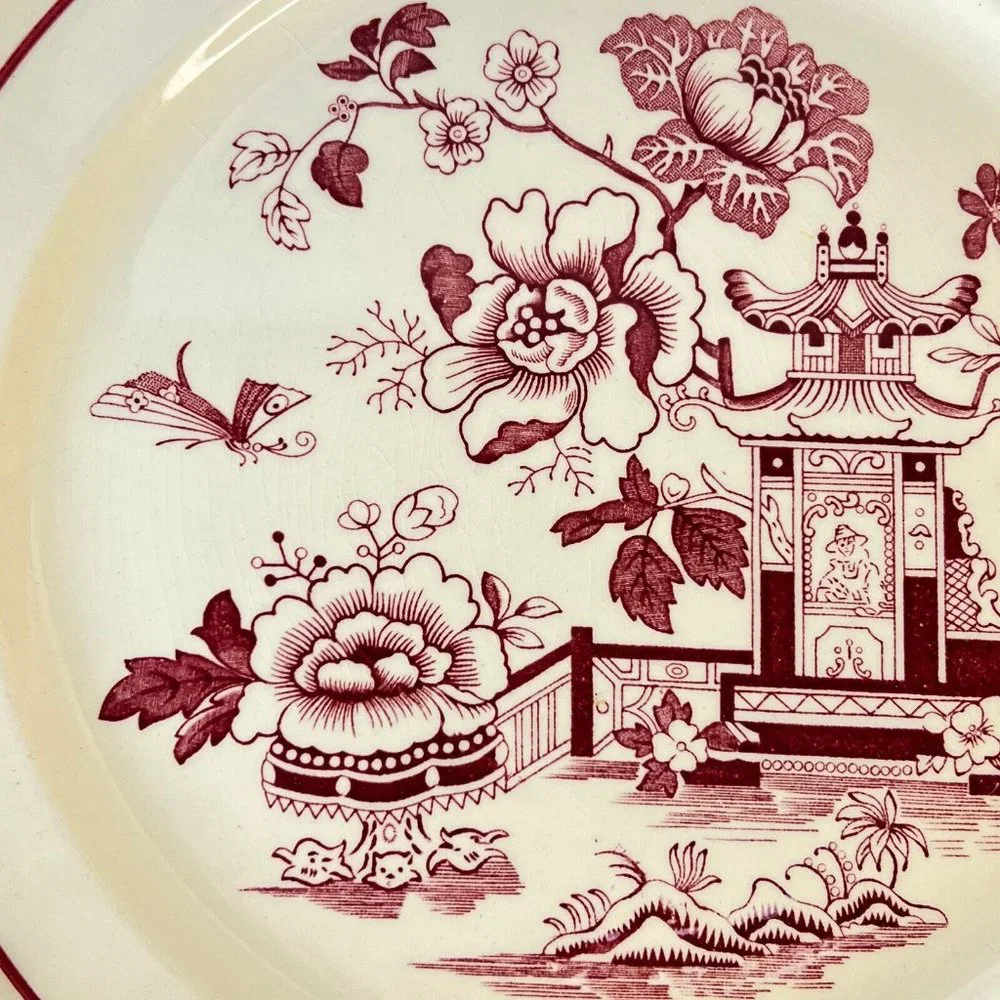 Vintage‎ Taylor Smith Taylor Red Asian Design Dinner Plate 10” Crazing